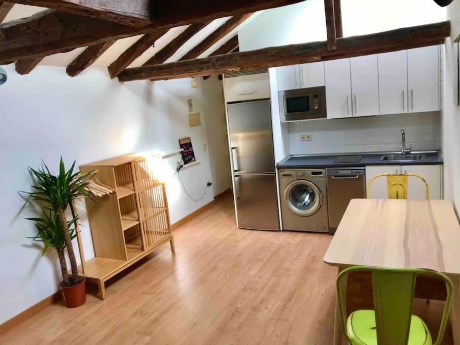 Ferienwohnung Buhardilla En El Madrid De Los Austrias Exterior foto