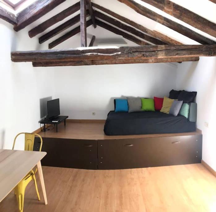 Ferienwohnung Buhardilla En El Madrid De Los Austrias Exterior foto