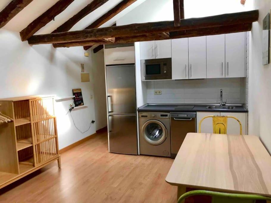 Ferienwohnung Buhardilla En El Madrid De Los Austrias Exterior foto